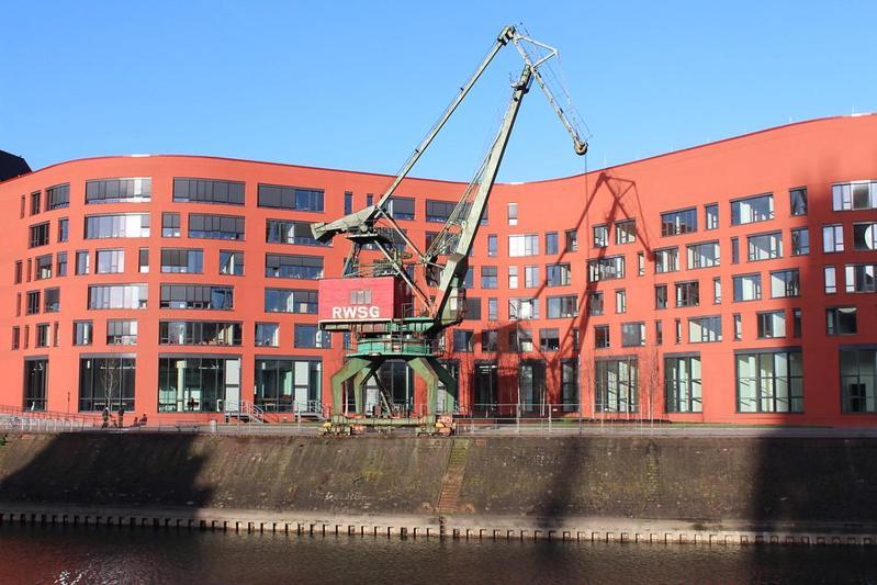 City Apartment Duisburg 2#Netflix &Wlan &Kingsize Bett & Kaffee Maschine & Central & 500M Innenhafen & 2 Min U Bahn Ngoại thất bức ảnh